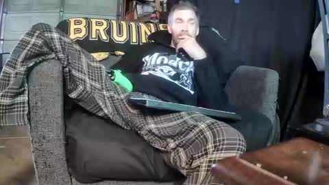 Tiggity23 come stroke my 9 cock with ne online show from 04/26/26, 04:37