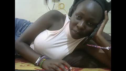 tight_pussie online show from 10/17/25, 08:06