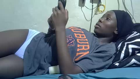 tight_pussie online show from 02/15/26, 05:31