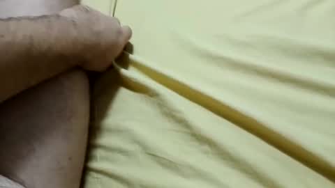 Snapshot of tightsmanuk91 chatting on 11/24/25, 01:00 Tightsmaleuk.pantyhosehairymale online show from 11/24/25, 01:00