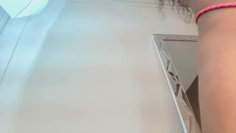 T I F F A N Y online show from 09/25/25, 11:08