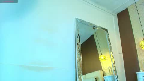 T I F F A N Y online show from 10/08/25, 08:17