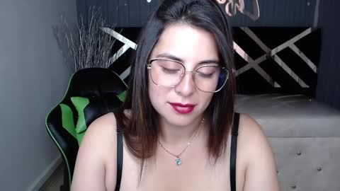 Tiina  online show from 01/09/25, 01:45