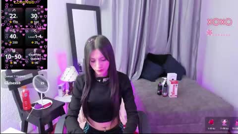 tiinajonus_ online show from 05/26/26, 04:30