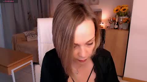 Tilly online show from 06/14/26, 08:22