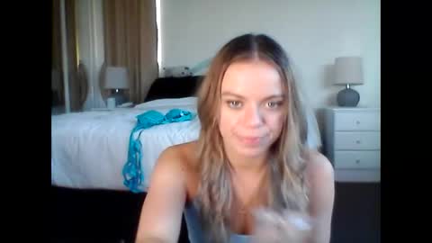 Tily Love online show from 04/30/26, 06:42