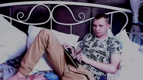 Snapshot of tim_blackk chatting on 09/12/25, 03:34 Tim online show from 09/12/25, 03:34