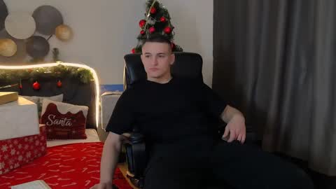 Snapshot of tim_mart chatting on 12/24/24, 11:00 ask me online show from 12/24/24, 11:00