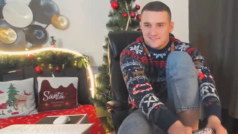 Snapshot of tim_mart chatting on 12/29/24, 09:52 ask me online show from 12/29/24, 09:52