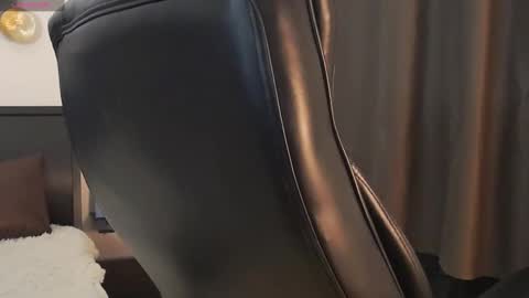 Snapshot of tim_mart chatting on 01/15/25, 05:58 ask me online show from 01/15/25, 05:58