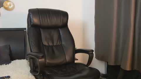 Snapshot of tim_mart chatting on 02/03/25, 04:20 ask me online show from 02/03/25, 04:20