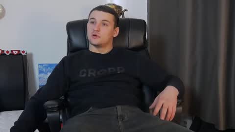 Snapshot of tim_mart chatting on 02/17/25, 08:19 ask me online show from 02/17/25, 08:19