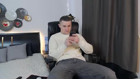 Snapshot of tim_mart chatting on 02/21/25, 07:45 ask me online show from 02/21/25, 07:45