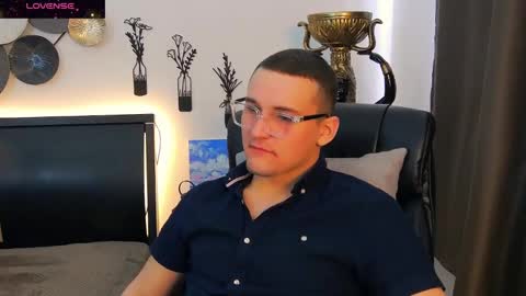 Snapshot of tim_mart chatting on 02/27/25, 10:15 ask me online show from 02/27/25, 10:15