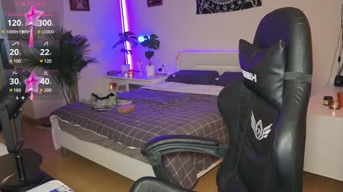 Snapshot of tima_lexikov chatting on 12/29/24, 08:11 Tima Lexikov online show from 12/29/24, 08:11