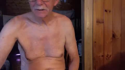 Snapshot of timcassforyou chatting on 12/19/25, 06:04 timcassforyou online show from 12/19/25, 06:04