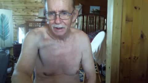 Snapshot of timcassforyou chatting on 04/18/26, 07:51 timcassforyou online show from 04/18/26, 07:51