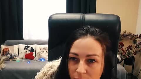 Luisa online show from 10/13/25, 07:30