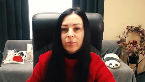 Luisa online show from 02/11/26, 08:19