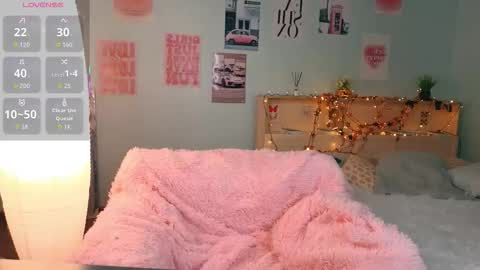 Mia online show from 01/16/26, 04:49