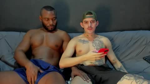 Snapshot of timothy_eliot chatting on 04/17/26, 01:08 wanna play bareback uncut colombian couple new twink bbk online show from 04/17/26, 01:08