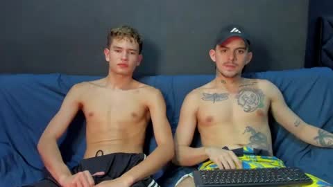 Snapshot of timothy_eliot chatting on 06/12/26, 07:51 wanna play bareback uncut colombian couple new twink bbk online show from 06/12/26, 07:51