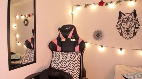 Timothy 21 years old online show from 01/13/25, 04:50