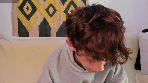 Timothy 21 years old online show from 02/21/25, 11:43