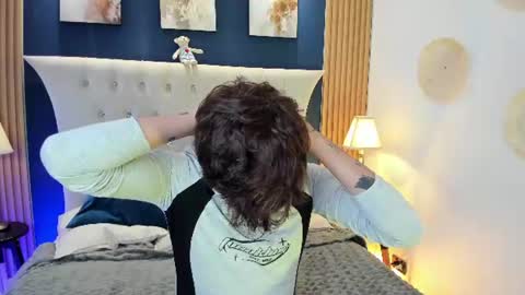 Timothy 21 years old online show from 06/23/26, 08:18