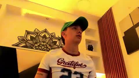 Timothy 21 years old online show from 06/26/26, 12:09