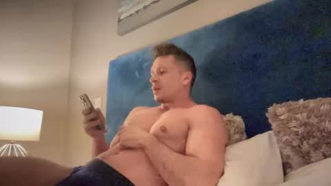 Snapshot of timtim777888 chatting on 12/24/24, 10:06 Tim online show from 12/24/24, 10:06