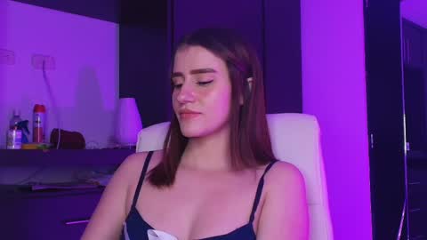 Snapshot of tinaajones_ chatting on 05/26/26, 04:52 Tina online show from 05/26/26, 04:52