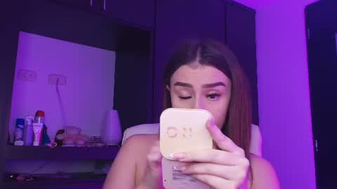 Snapshot of tinaajones_ chatting on 06/14/26, 01:58 Tina online show from 06/14/26, 01:58