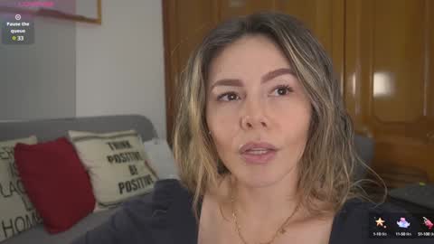 Snapshot of tinacb chatting on 01/26/25, 03:03 tinacb online show from 01/26/25, 03:03