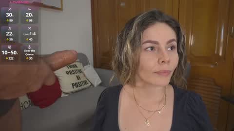 Snapshot of tinacb chatting on 01/31/25, 04:17 tinacb online show from 01/31/25, 04:17