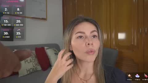 Snapshot of tinacb chatting on 02/19/25, 12:33 tinacb online show from 02/19/25, 12:33