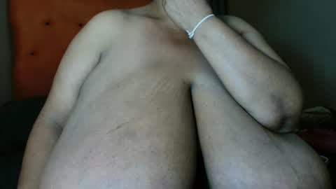 Snapshot of tinagiant chatting on 04/05/26, 04:59 tinagiant online show from 04/05/26, 04:59