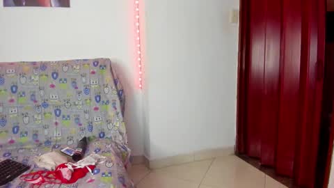 tinas_smith online show from 11/01/25, 07:27