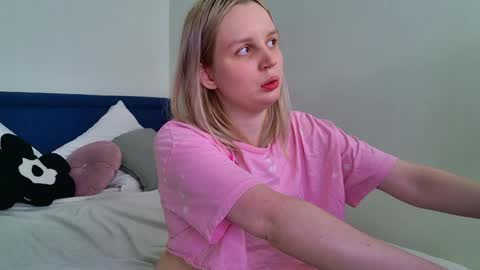 Snapshot of tinasiner chatting on 04/04/26, 03:09 tinasiner online show from 04/04/26, 03:09