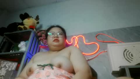 Snapshot of tini_bei chatting on 07/22/26, 04:10 tini_bei online show from 07/22/26, 04:10