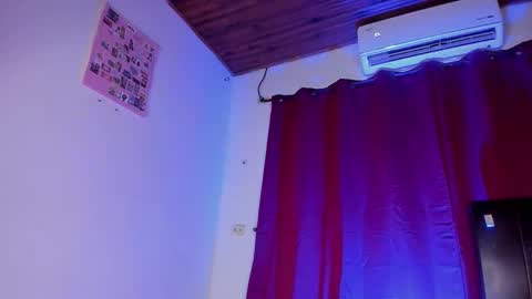 Snapshot of tinixmorgan chatting on 03/10/26, 01:54 tinixmorgan online show from 03/10/26, 01:54