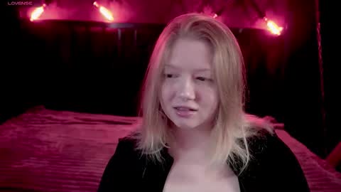 TinkerrBelll online show from 10/18/25, 07:25