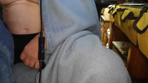 Snapshot of tinkertrain420 chatting on 01/19/25, 08:50 tinkertrain420 online show from 01/19/25, 08:50