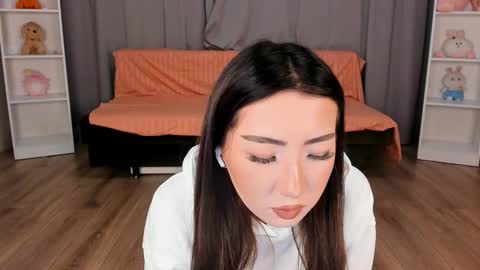 Tina online show from 11/17/25, 11:16