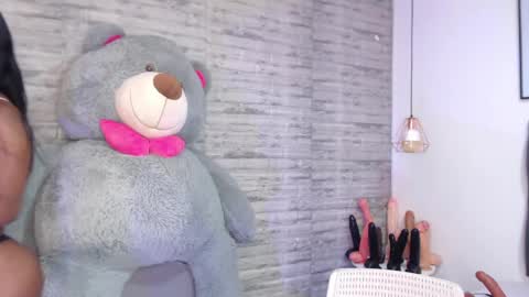 Tinna Goddess online show from 05/05/26, 04:15