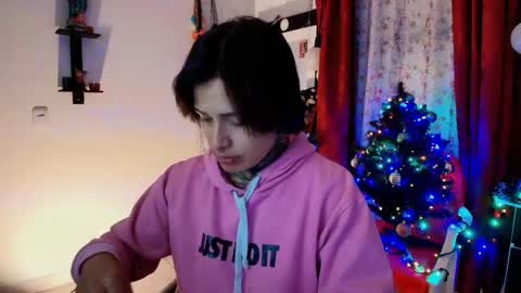 Snapshot of tinnadawson chatting on 12/23/24, 02:02 I AM BELLA ----------- follow my IG TINNS 69 online show from 12/23/24, 02:02