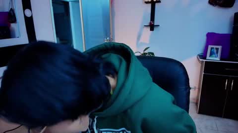 Snapshot of tinnadawson chatting on 01/15/25, 02:17 I AM BELLA ----------- follow my IG TINNS 69 online show from 01/15/25, 02:17