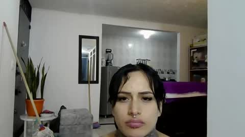 Snapshot of tinnadawson chatting on 03/02/25, 05:01 I AM BELLA ----------- follow my IG TINNS 69 online show from 03/02/25, 05:01