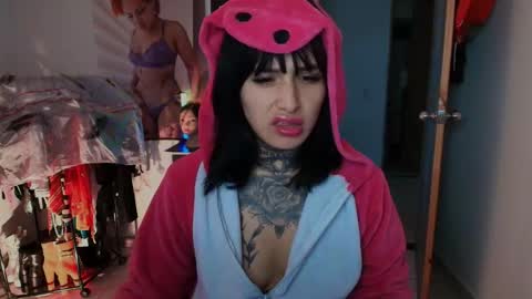 Snapshot of tinnadawson chatting on 02/11/26, 12:26 I AM BELLA ----------- follow my IG TINNS 69 online show from 02/11/26, 12:26