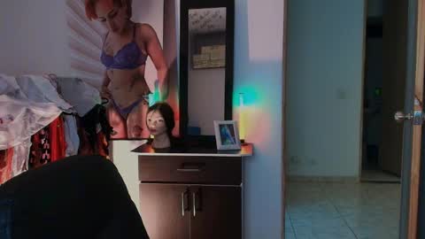 Snapshot of tinnadawson chatting on 02/17/26, 01:35 I AM BELLA ----------- follow my IG TINNS 69 online show from 02/17/26, 01:35